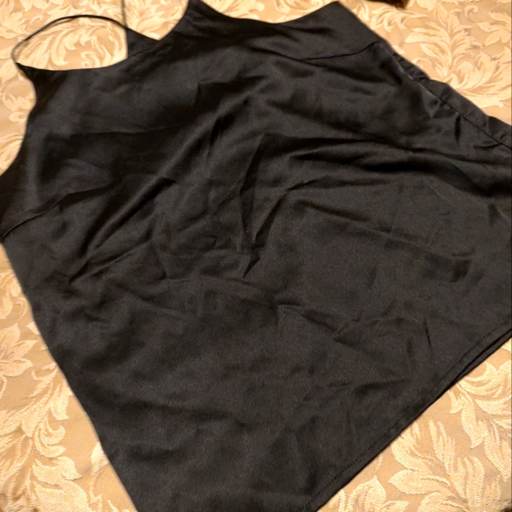 🖤🐈‍⬛🖤 Sexy Black Satin Triangle Back Camisole Tank Top - L